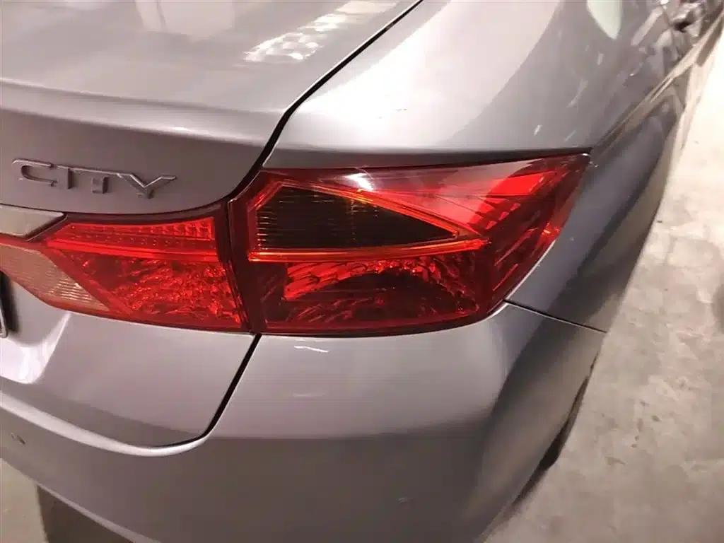 Honda City 2018 1.5L CVT Sport Edition — миниатюра 8