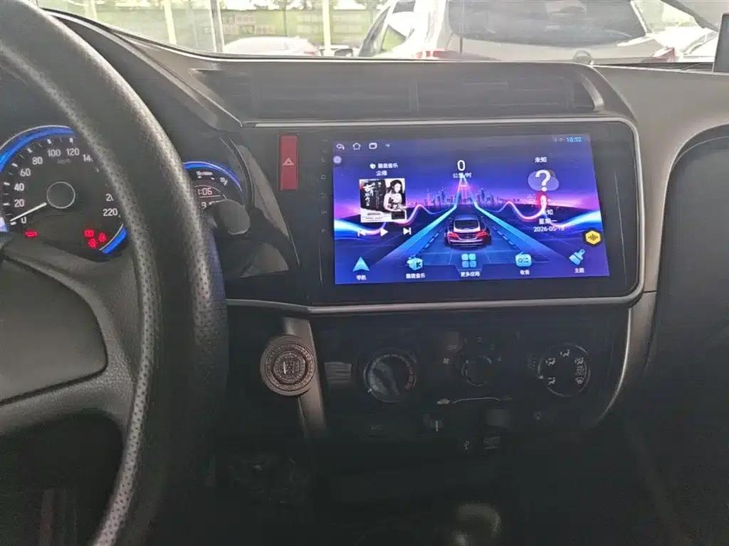 Honda City 2017 1.5L CVT Elite Edition — миниатюра 13