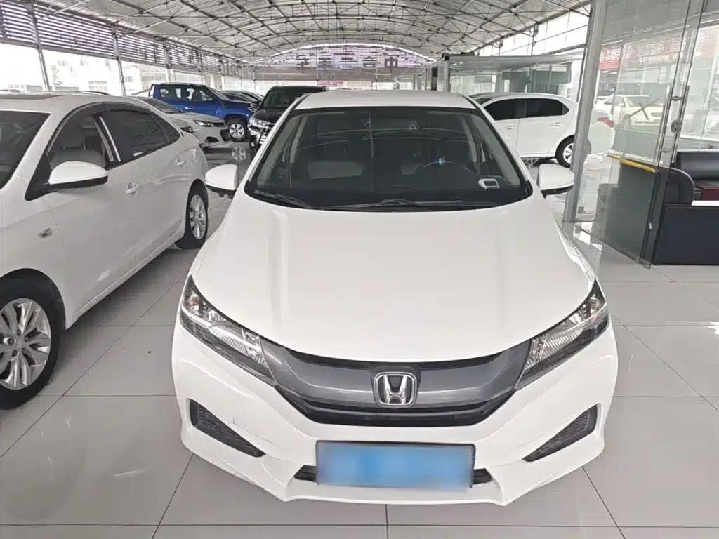 Honda City 2017 1.5L CVT Elite Edition — миниатюра 3