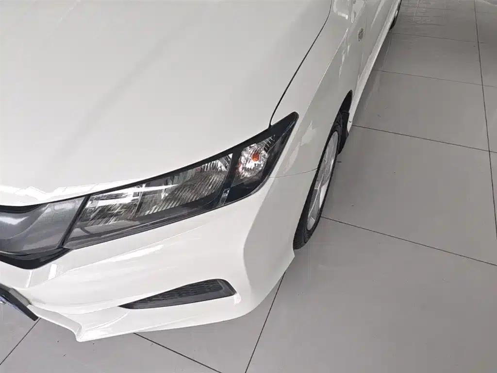Honda City 2017 1.5L CVT Elite Edition — миниатюра 24