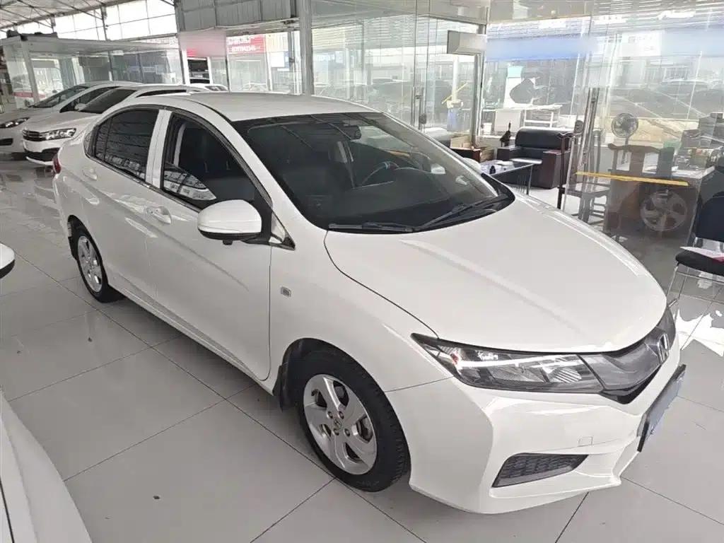 Honda City 2017 1.5L CVT Elite Edition — миниатюра 4
