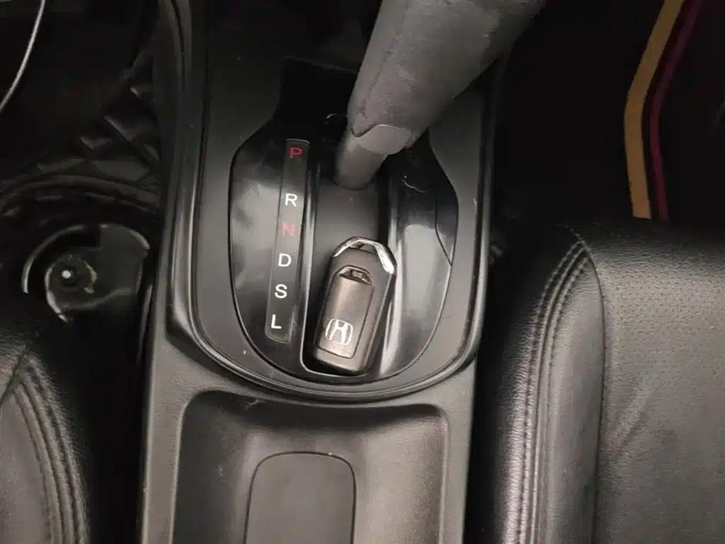 Honda City 2017 1.5L CVT Elite Edition — миниатюра 9