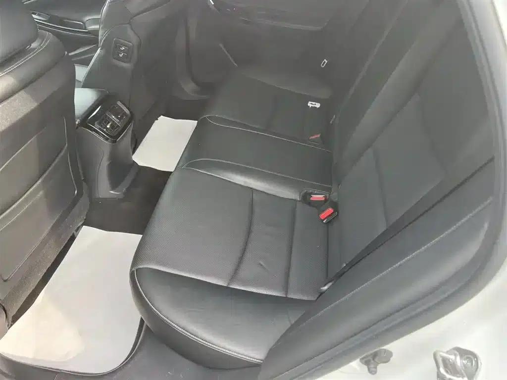 Spirior 2015 2.4L Premium Edition — миниатюра 17