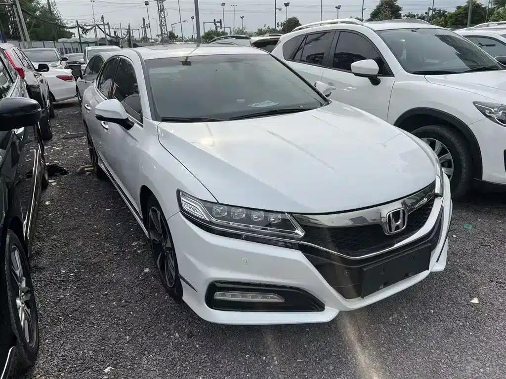 Spirior 2015 2.4L Premium Edition — миниатюра 4