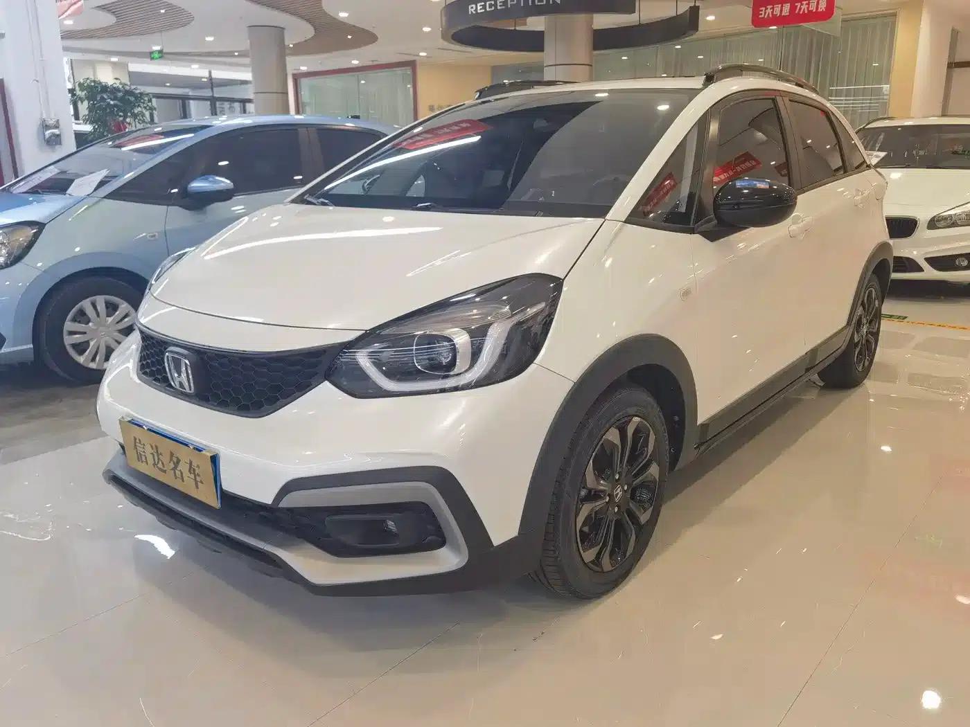 LIFE 2021 1.5L CVT CRO-S Fun Edition — миниатюра 1