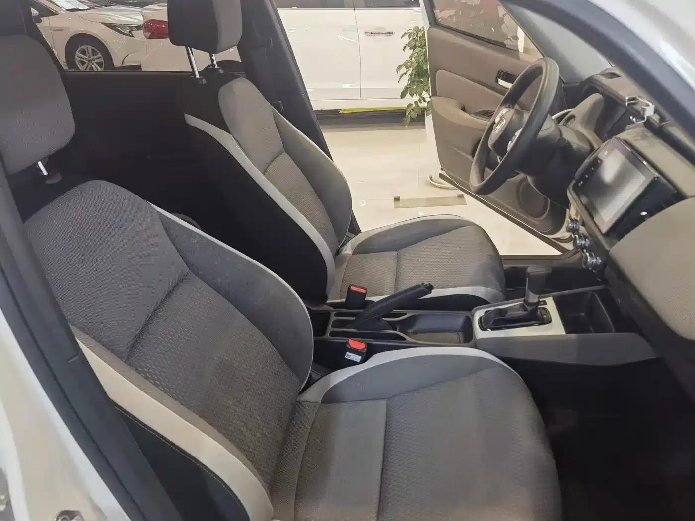 LIFE 2021 1.5L CVT CRO-S Fun Edition — миниатюра 15