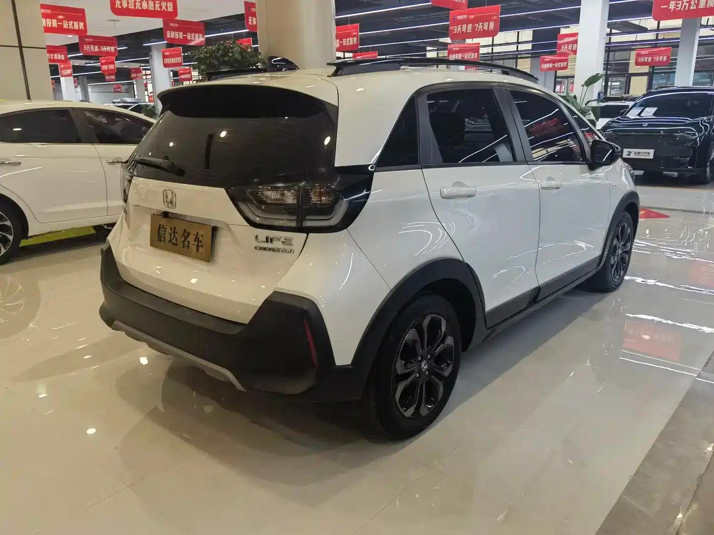 LIFE 2021 1.5L CVT CRO-S Fun Edition — миниатюра 18