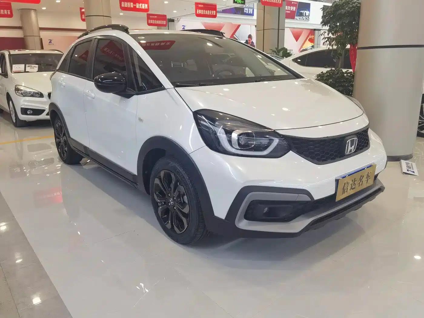 LIFE 2021 1.5L CVT CRO-S Fun Edition — миниатюра 3