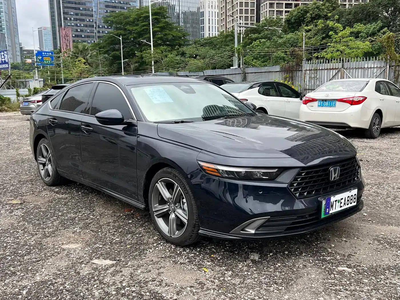 Accord PHEV 2023 2.0L e:PHEV Flagship Edition — миниатюра 1