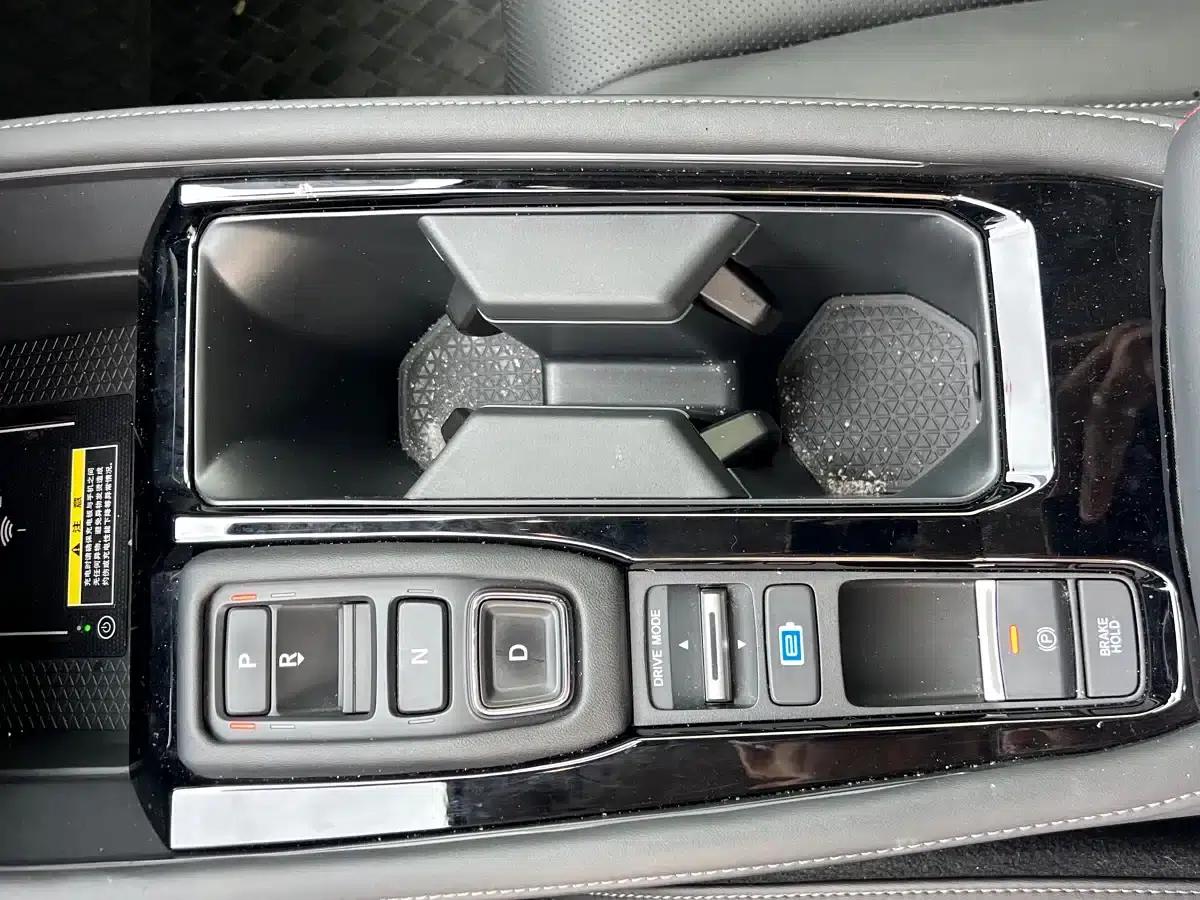 Accord PHEV 2023 2.0L e:PHEV Flagship Edition — миниатюра 15