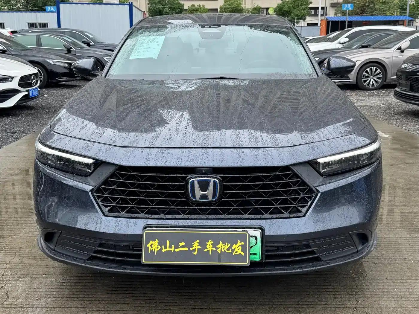 Accord PHEV 2023 2.0L e:PHEV Smart Edition — миниатюра 2