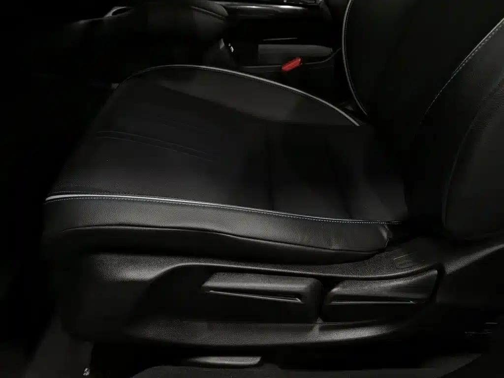 Honda HR-V 2023 240TURBO Sporty Edition — миниатюра 20
