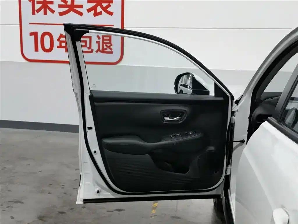 Honda HR-V 2023 240TURBO Sporty Edition — миниатюра 8