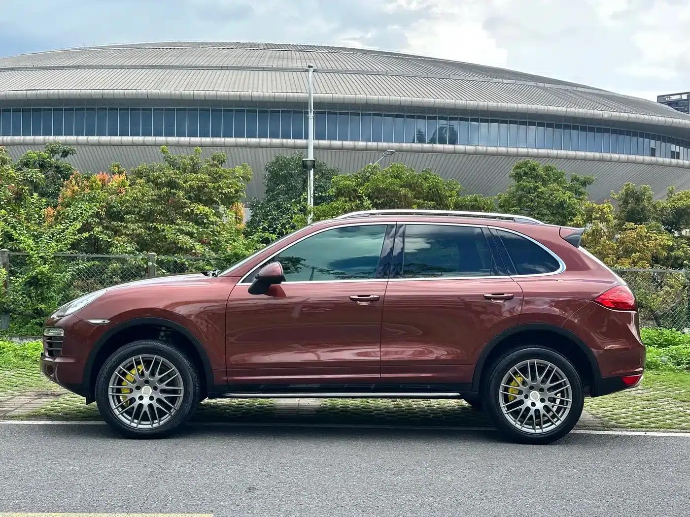 Cayenne 2011 Cayenne S 4.8L — миниатюра 4