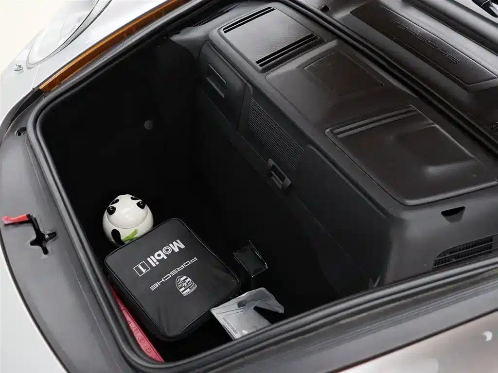 2010 Porsche 911 Targa 4 3.6L — миниатюра 21