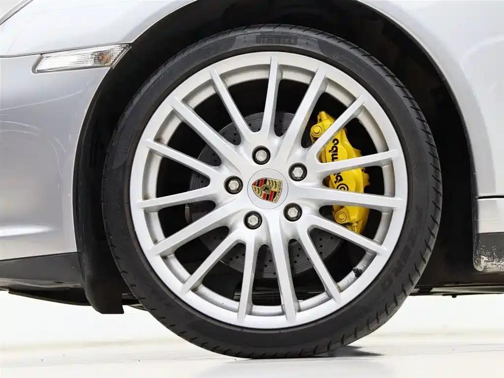 2010 Porsche 911 Targa 4 3.6L — миниатюра 28