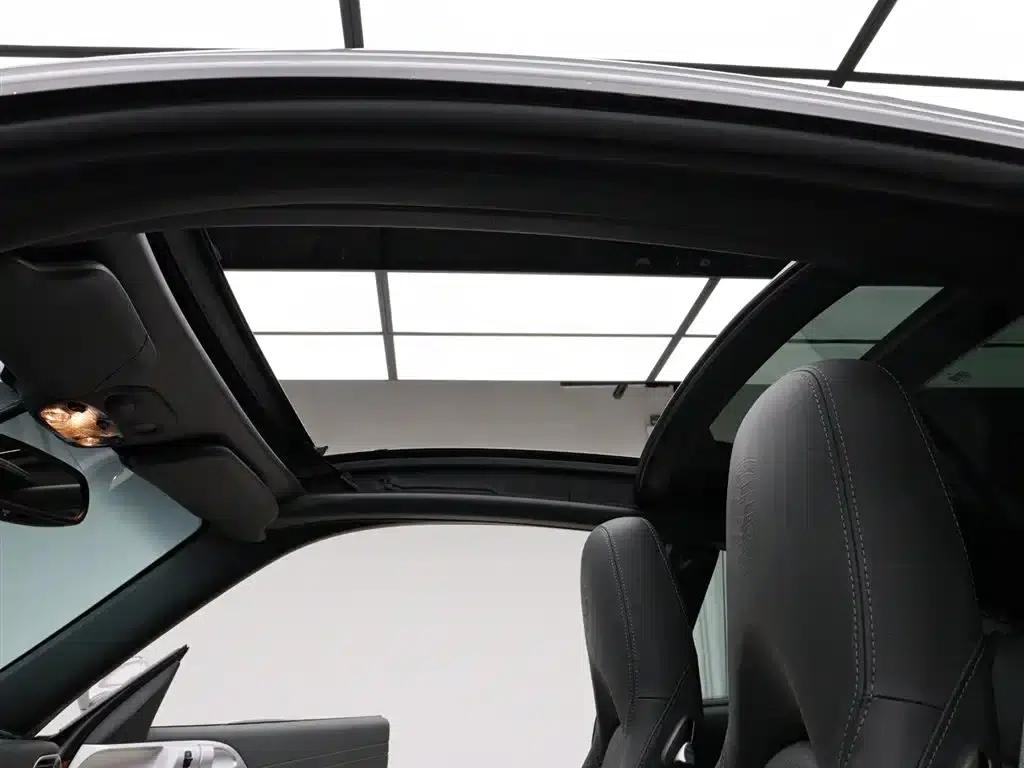 2010 Porsche 911 Targa 4 3.6L — миниатюра 6