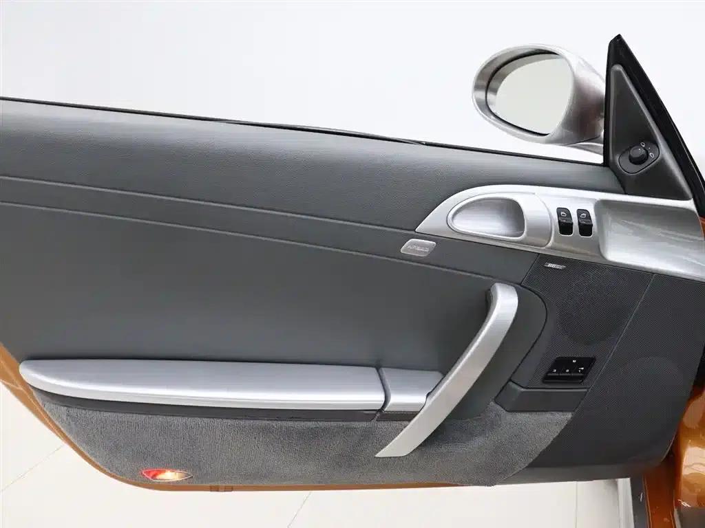 2010 Porsche 911 Targa 4 3.6L — миниатюра 8