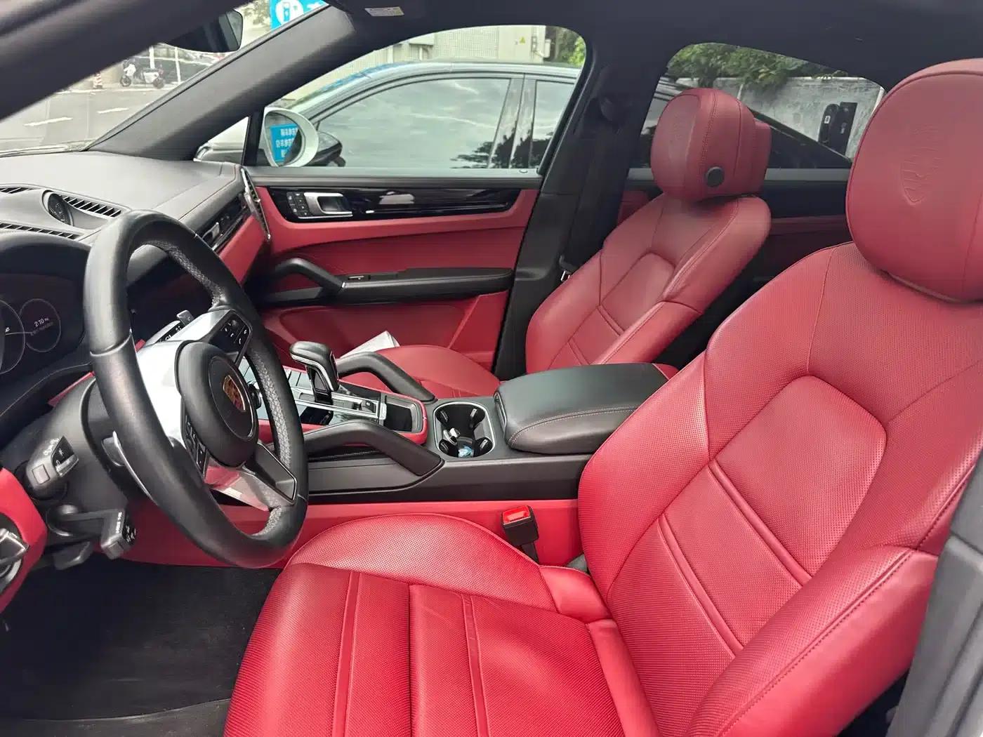 2023 Cayenne Coupé E-Hybrid 2.0T — миниатюра 3