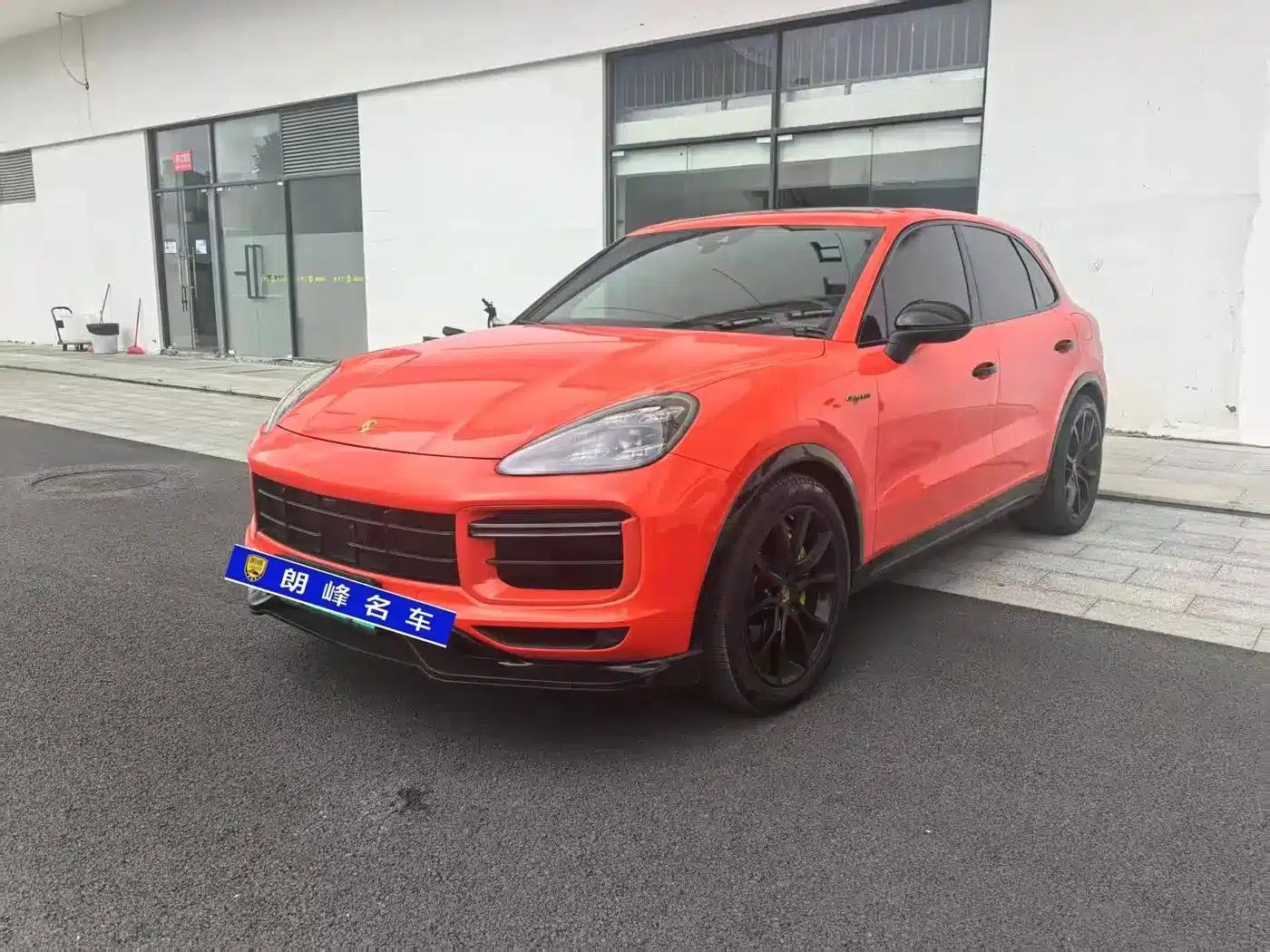 2023 Cayenne E-Hybrid 2.0T Platinum Edition — миниатюра 1