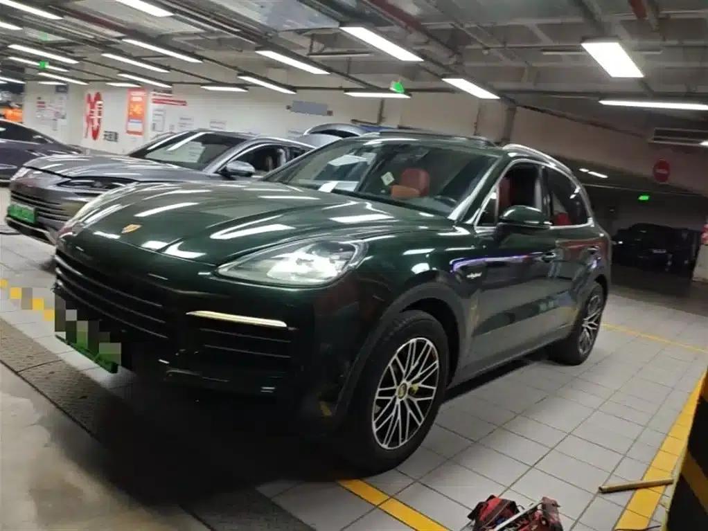 2019 Cayenne E-Hybrid 2.0T — миниатюра 1