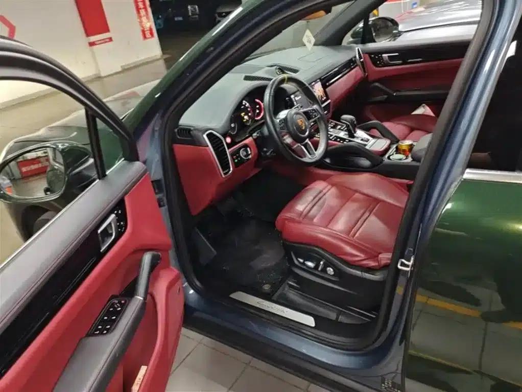 2019 Cayenne E-Hybrid 2.0T — миниатюра 3