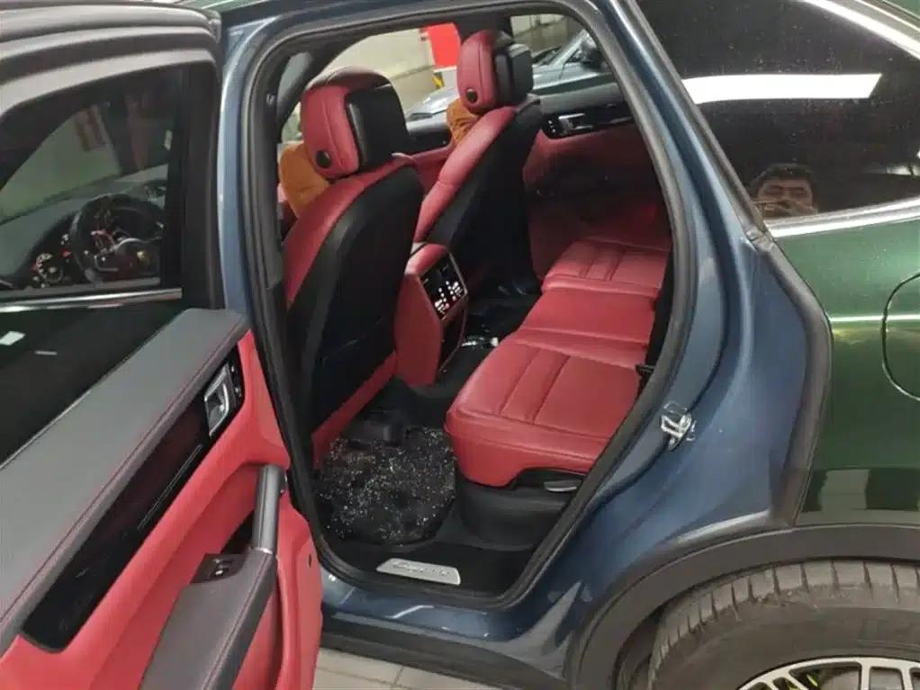 2019 Cayenne E-Hybrid 2.0T — миниатюра 5