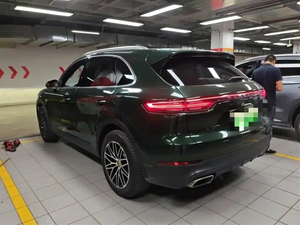 2019 Cayenne E-Hybrid 2.0T — миниатюра 8