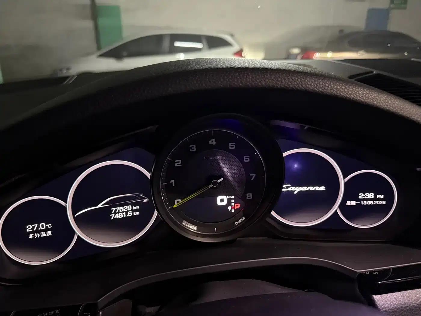 2019 Cayenne E-Hybrid 2.0T — миниатюра 4