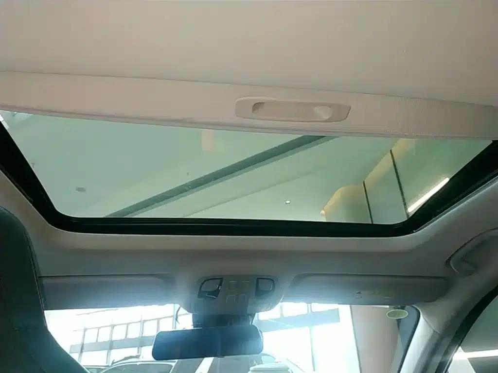 Sihao A5 2021 1.5T CVT Premium Intelligent Connected Edition — миниатюра 18