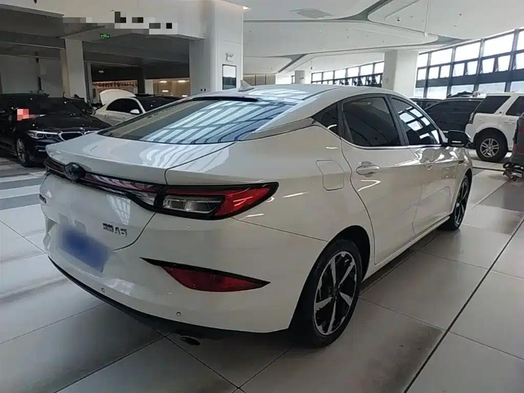 Sihao A5 2021 1.5T CVT Premium Intelligent Connected Edition — миниатюра 7