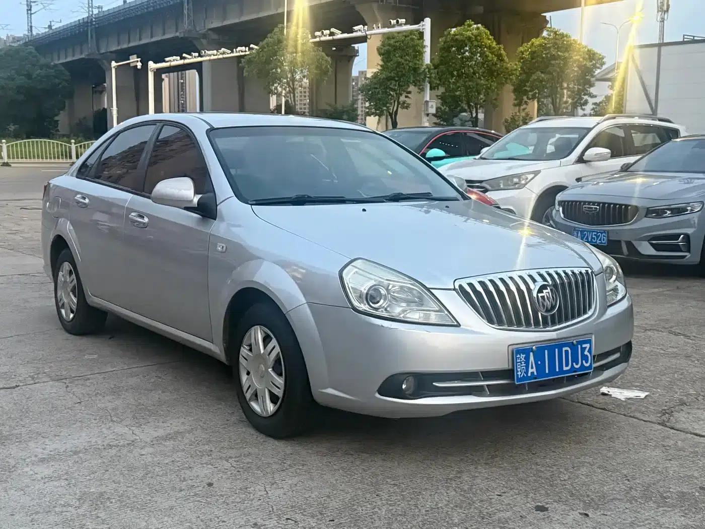 Buick Excelle 2013 1.5L Automatic Classic — миниатюра 1