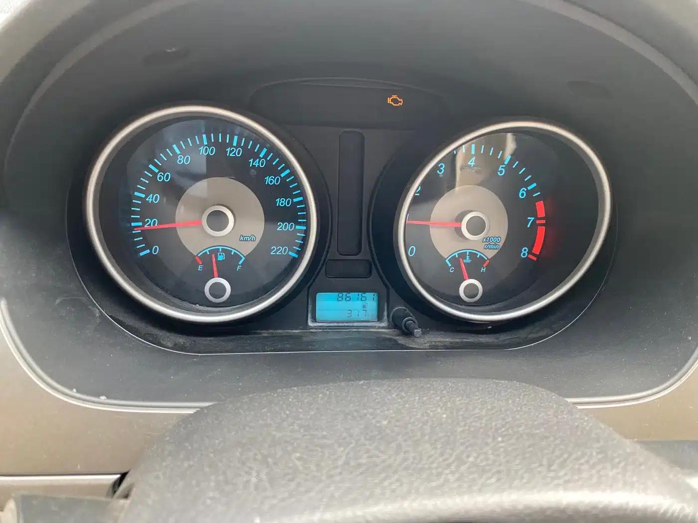Buick Excelle 2013 1.5L Manual Classic — миниатюра 12