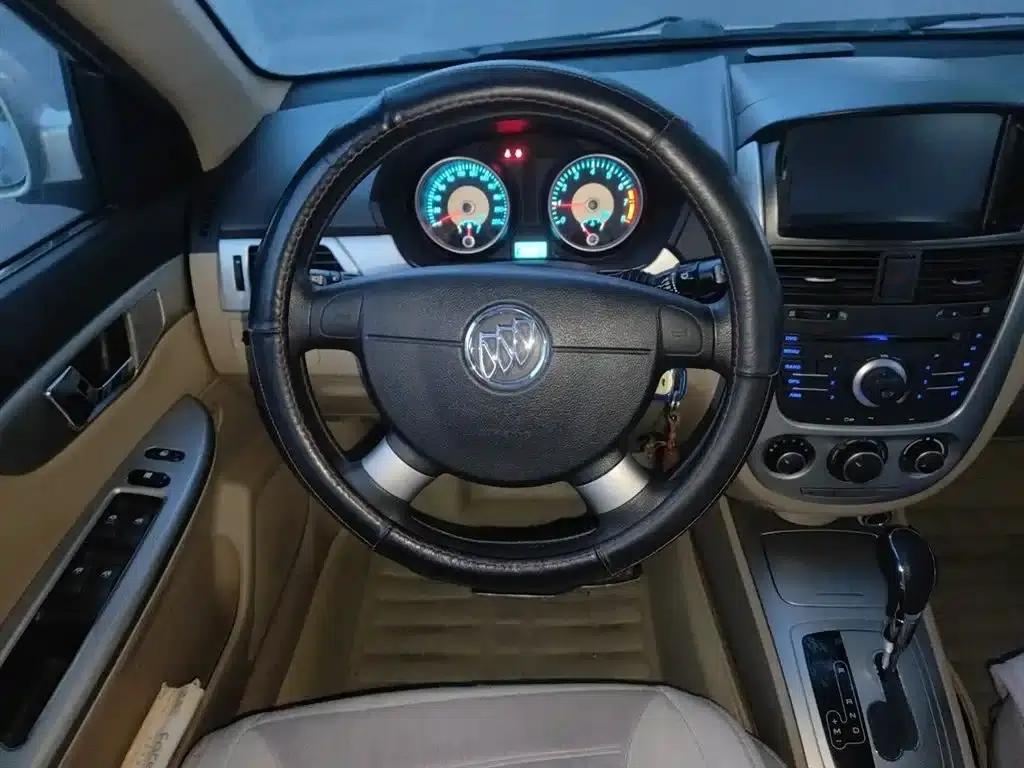 Buick Excelle 2013 1.5L Automatic Classic — миниатюра 3