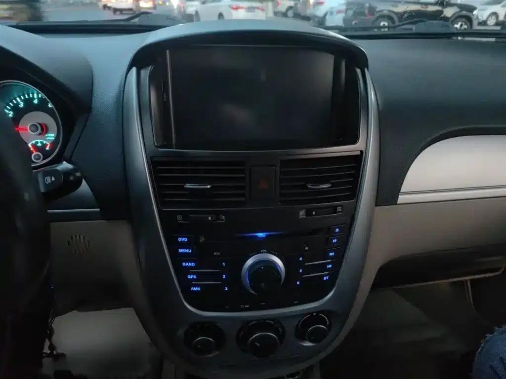 Buick Excelle 2013 1.5L Automatic Classic — миниатюра 6