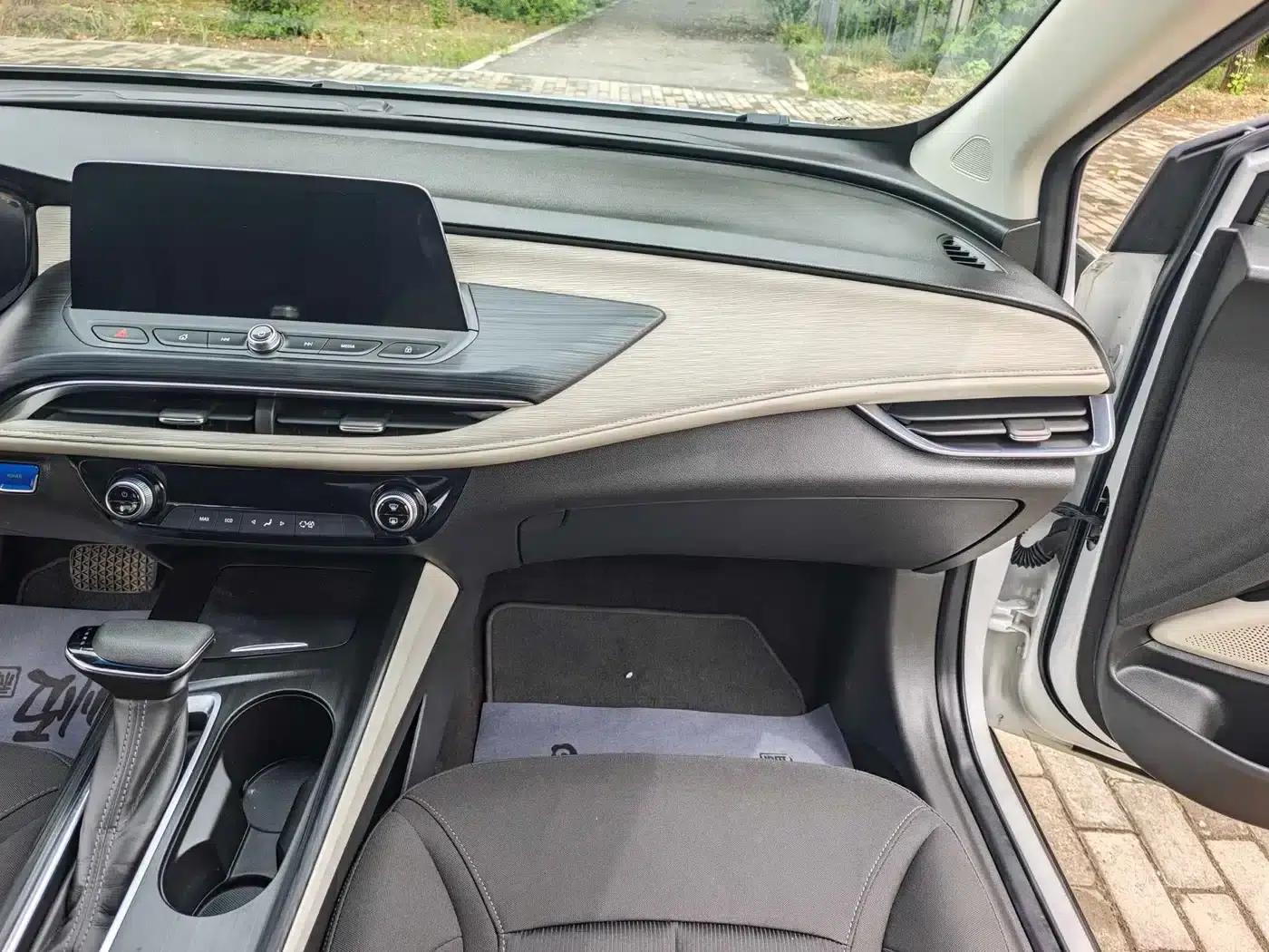 Buick Velite 6 2022 Plug-in Hybrid Connected Fashion Edition — миниатюра 14
