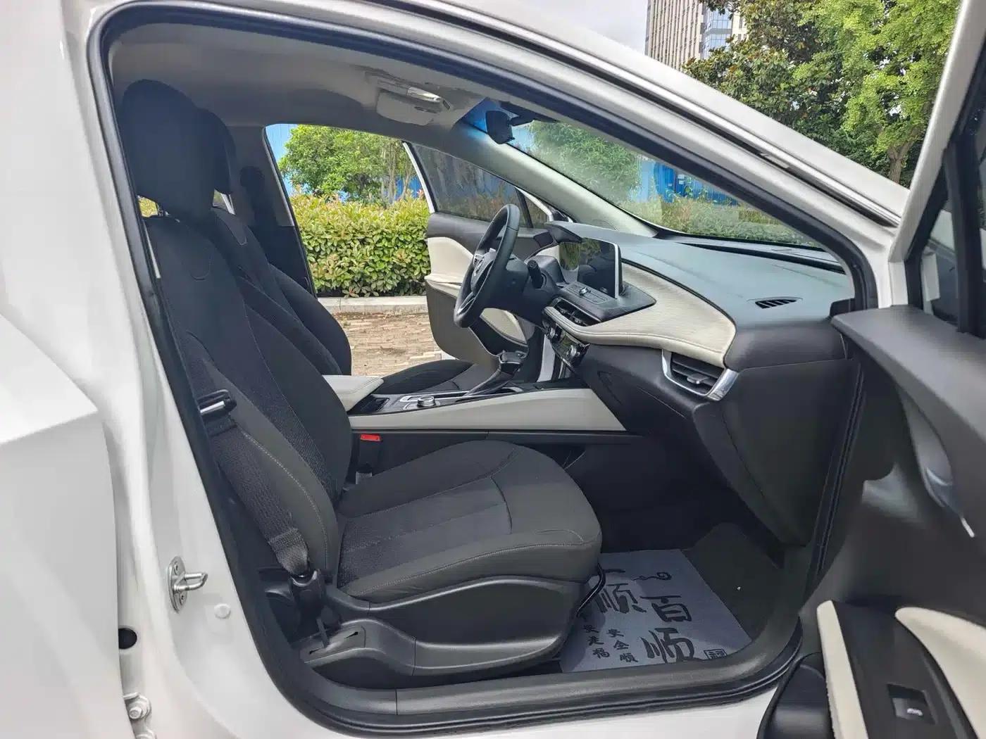 Buick Velite 6 2022 Plug-in Hybrid Connected Fashion Edition — миниатюра 5