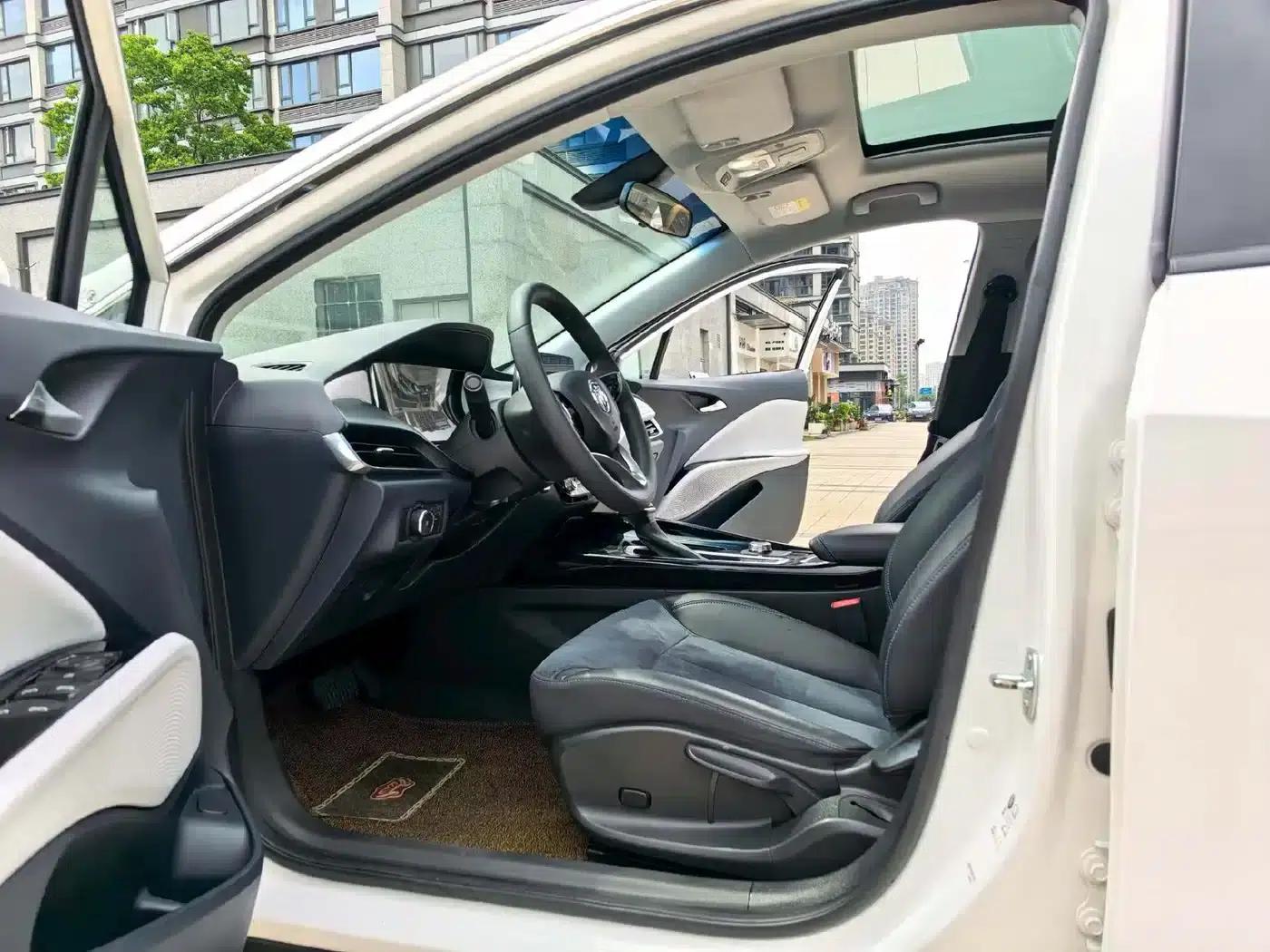 Buick Velite 6 2019 Connected Smart Edition — миниатюра 5