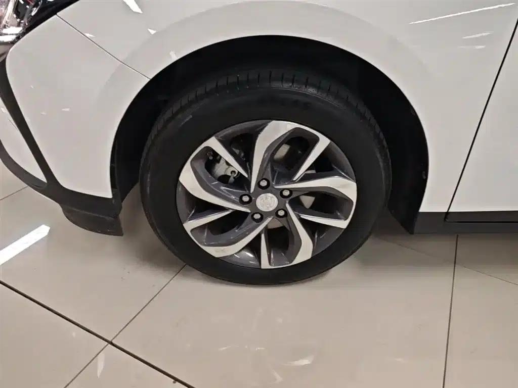 Buick Velite 6 2024 Model 450km Plus Edition — миниатюра 23
