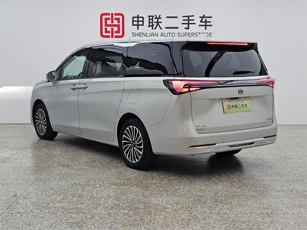 Buick GL8 PHEV 2025 Land Cruiser Premium Edition — миниатюра 14