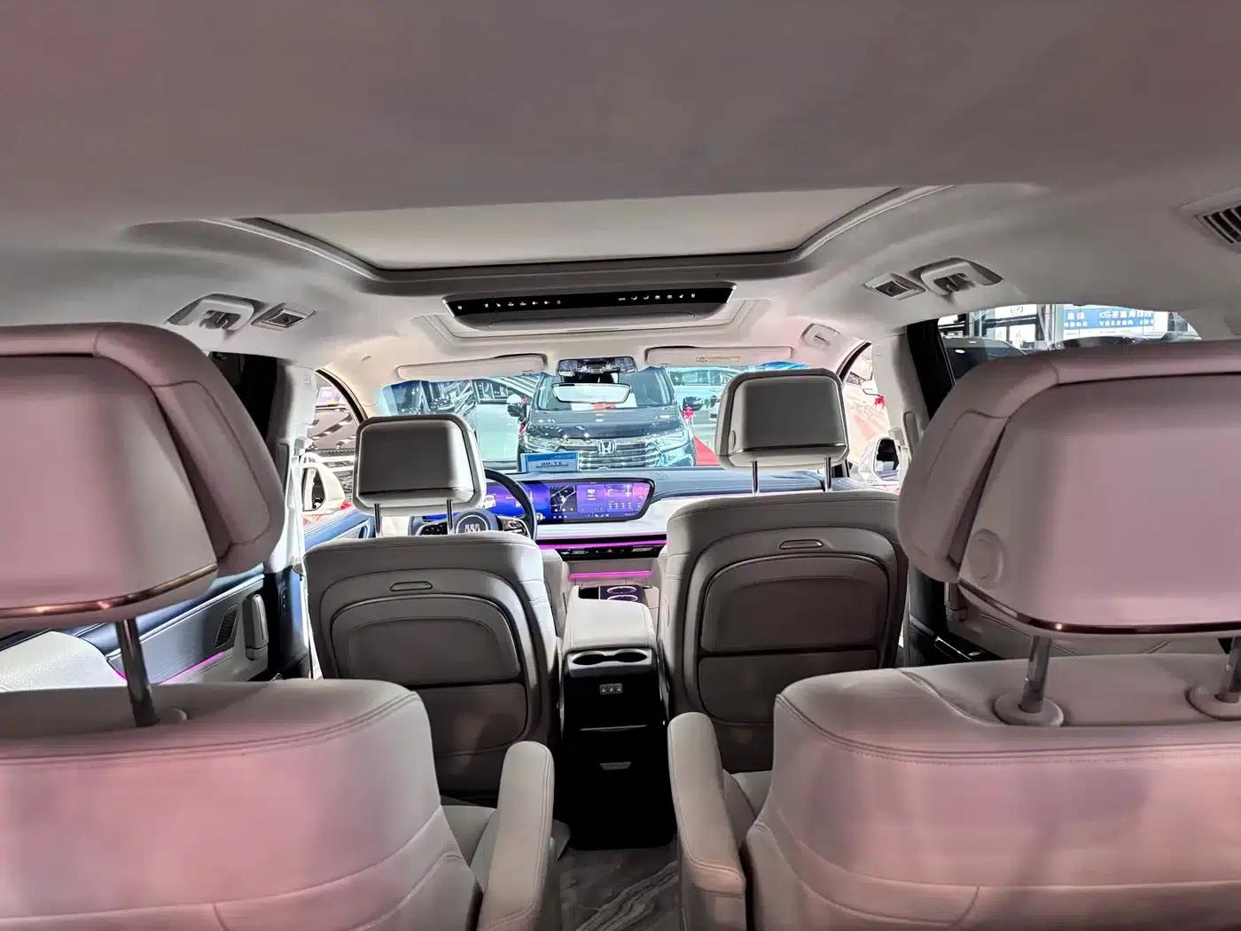 Buick GL8 PHEV 2024 Luxury Edition 6-seater — миниатюра 20