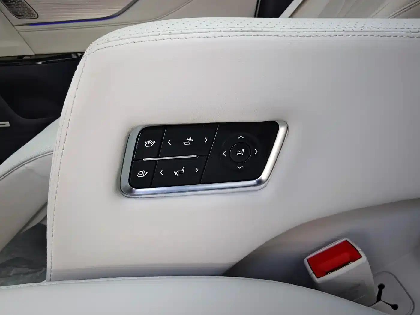 Buick GL8 PHEV 2026 Luxury Edition — миниатюра 16