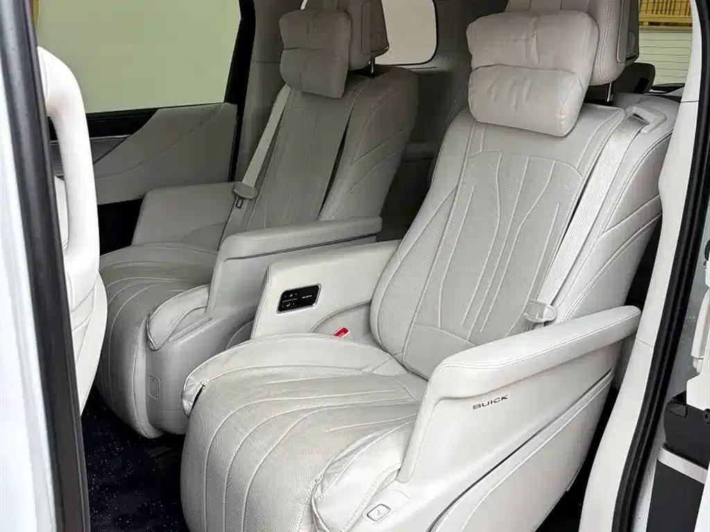 Buick GL8 PHEV 2024 Land Cruiser Premium Edition 7-Seater — миниатюра 7