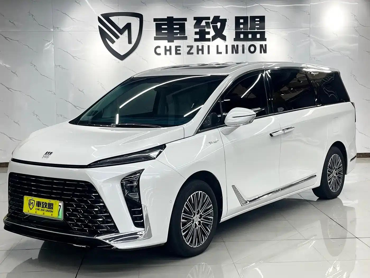 Buick GL8 PHEV 2024 Luxury Edition 7-seater — миниатюра 1