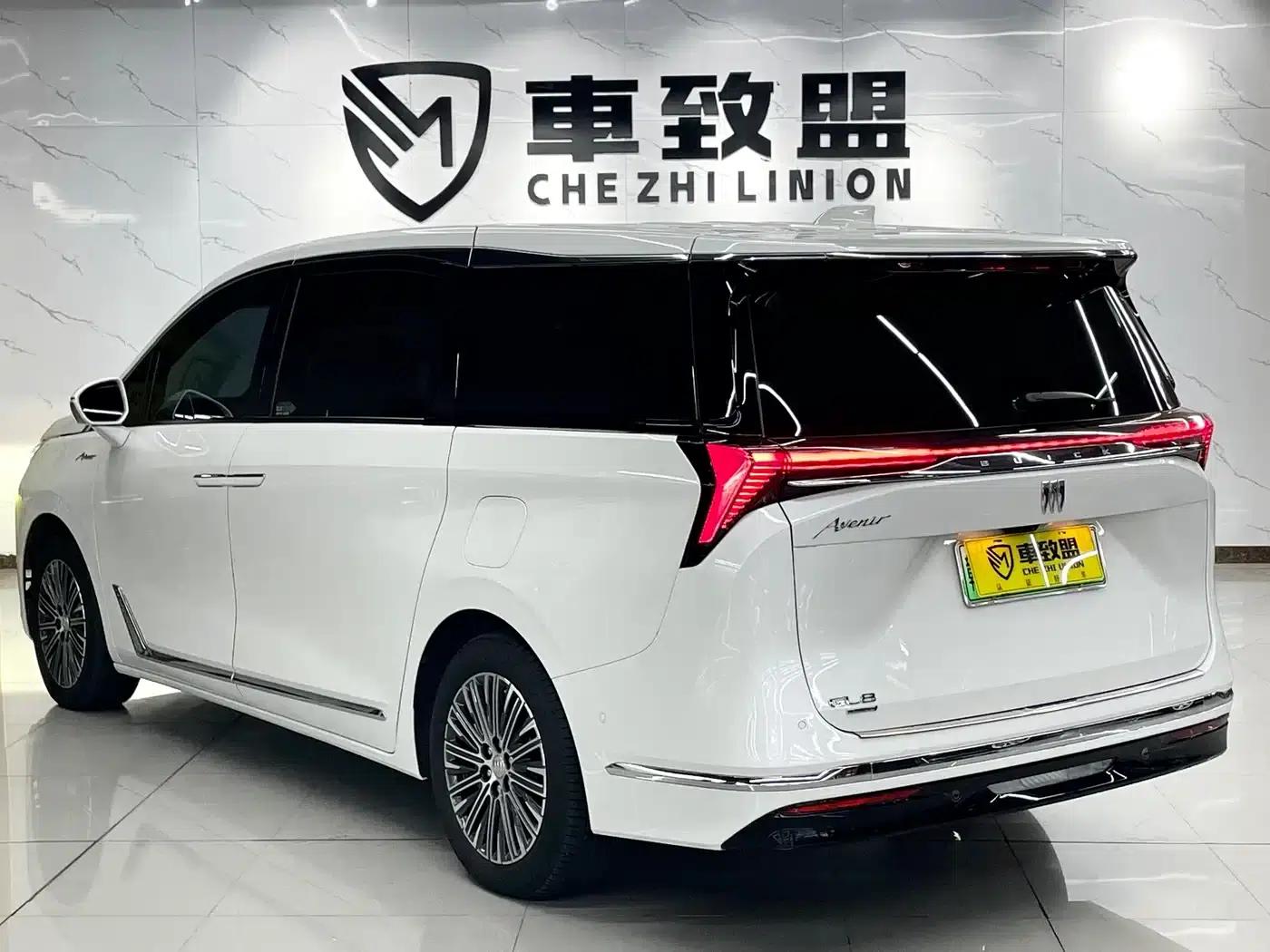Buick GL8 PHEV 2024 Luxury Edition 7-seater — миниатюра 6