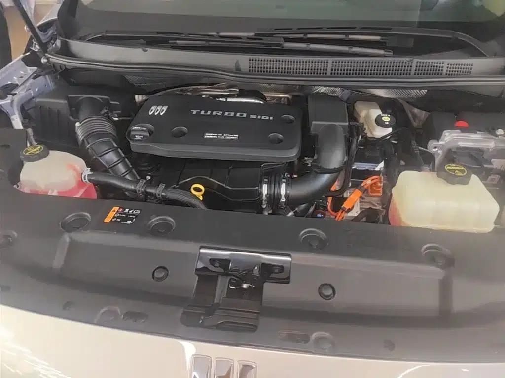 Buick GL8 PHEV 2025 Land Cruiser Premium Edition — миниатюра 20
