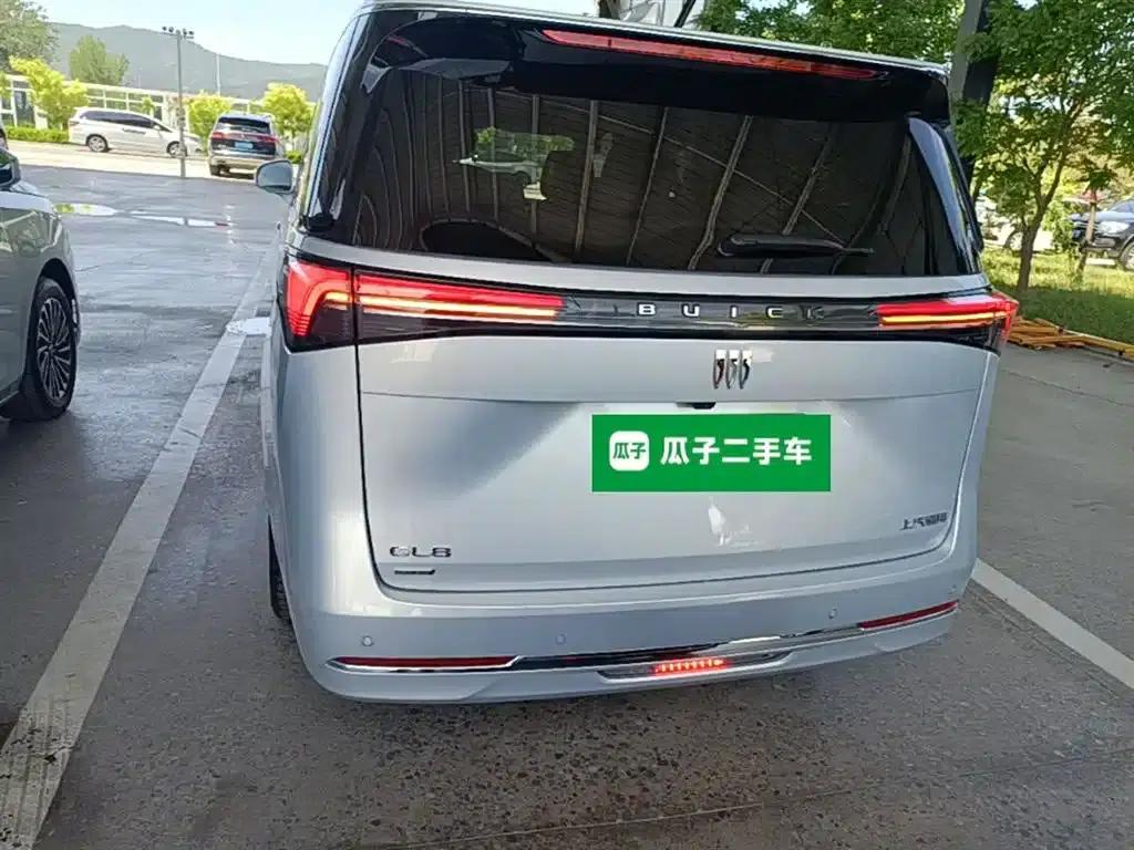 Buick GL8 PHEV 2025 Land Cruiser Premium Edition — миниатюра 6