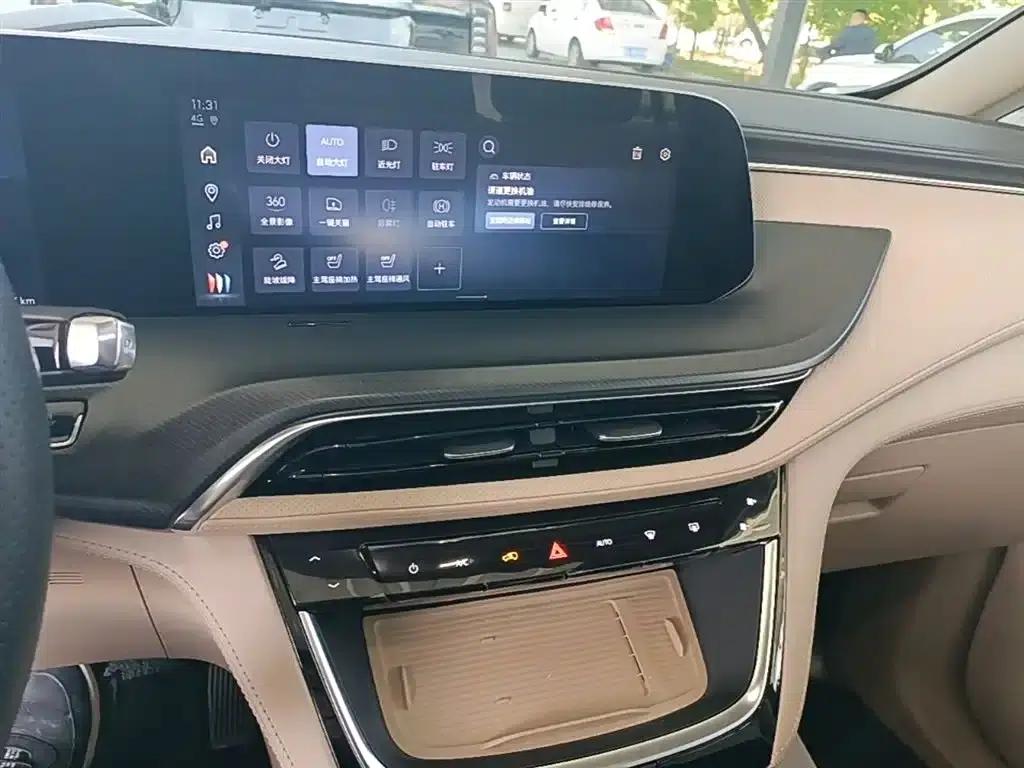 Buick GL8 PHEV 2025 Land Cruiser Premium Edition — миниатюра 13