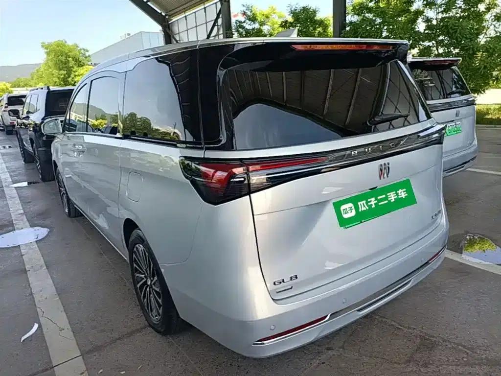 Buick GL8 PHEV 2025 Land Cruiser Premium Edition — миниатюра 5