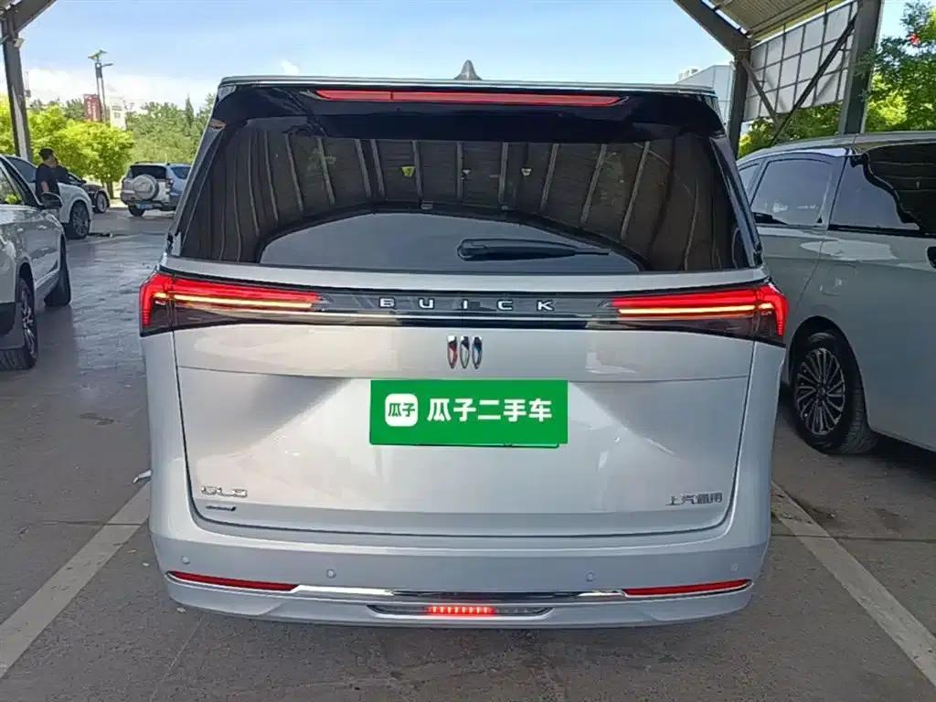 Buick GL8 PHEV 2025 Land Cruiser Premium Edition — миниатюра 6